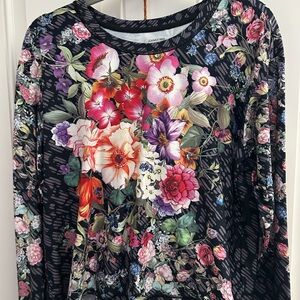 Floral Black Top and leggings